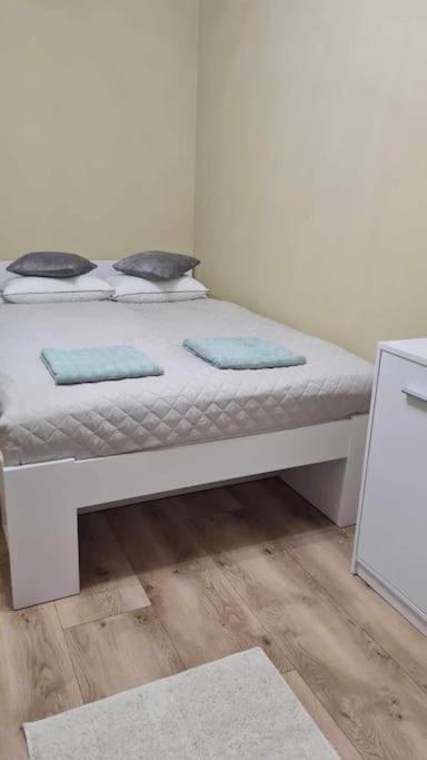 Mily, Nowy, Luksusowy Apartament Lägenhet Przemyśl Exteriör bild